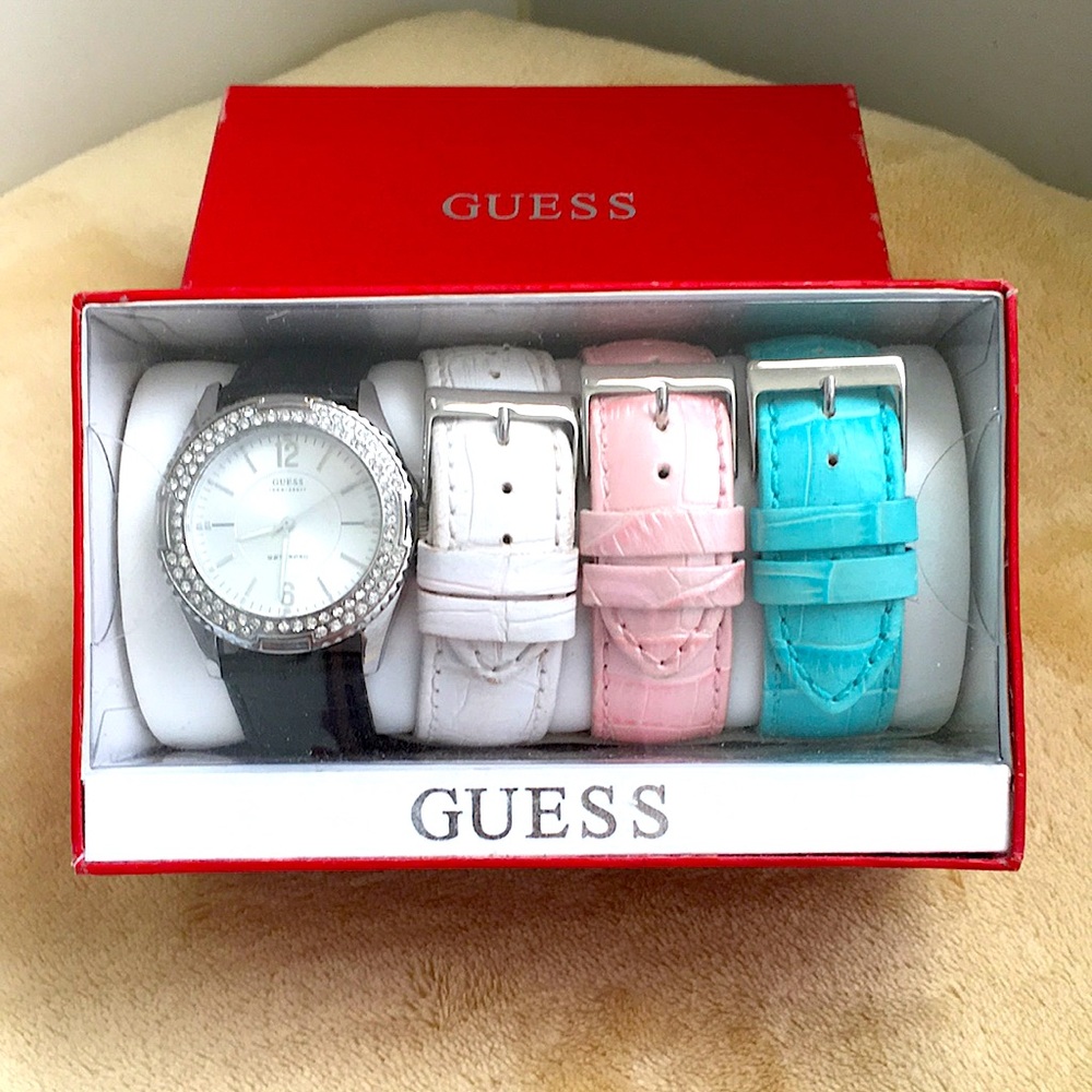 SWAROVSKI CRYSTAL Guess Watch w/ 4 GENUINE LEATHER BANDS!!